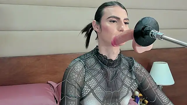 shantall skinny online show from October 11, 4:04 am