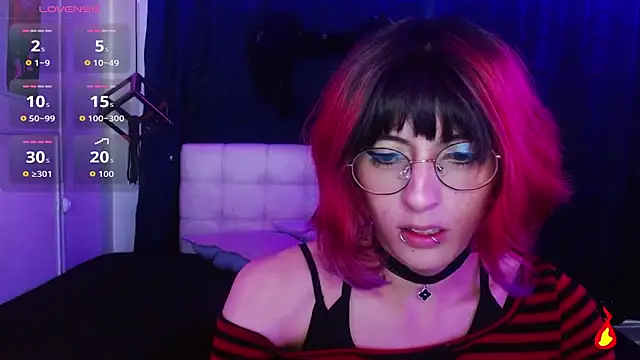 Snapshot of goth_minerva chatting on October 16, 2:17 pm goth minerva online show from October 16, 2:17 pm