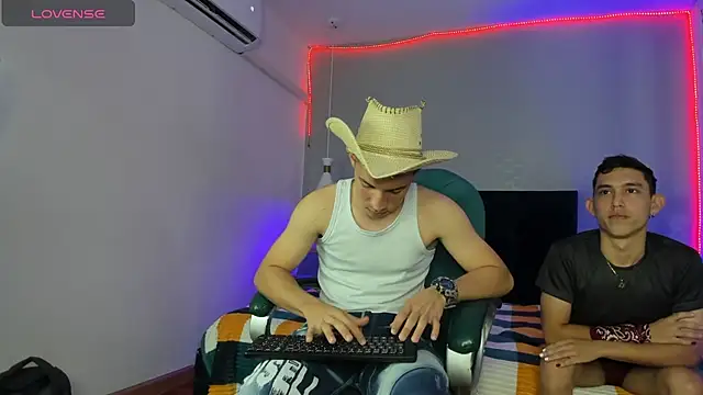 BoysUnite  online show from March 22, 8:04 pm