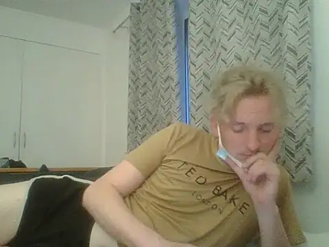 billienomates online show from September 21, 5:24 am