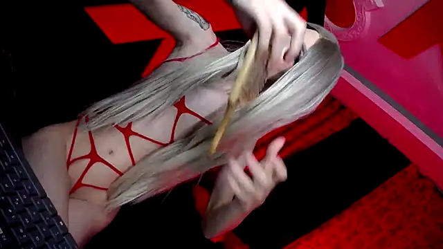 abrilbigcock online show from October 13, 3:41 am