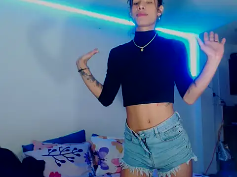 Snapshot of beautiful_taty chatting on October 19, 2:26 am beautiful taty online show from October 19, 2:26 am