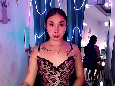 in yourdreamstarxx online show from November 21, 8:43 pm