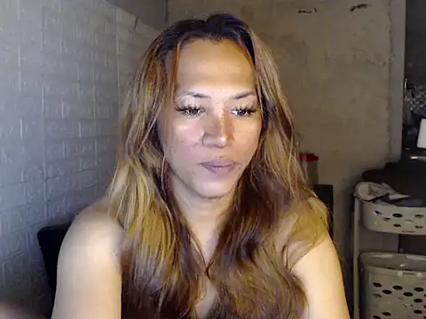 isabellabigcock06 online show from April 7, 11:22 am