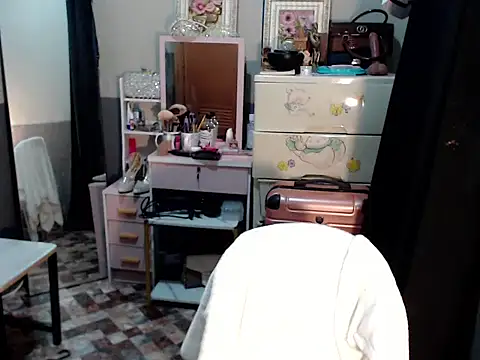 miya khali online show from December 14, 8:53 am