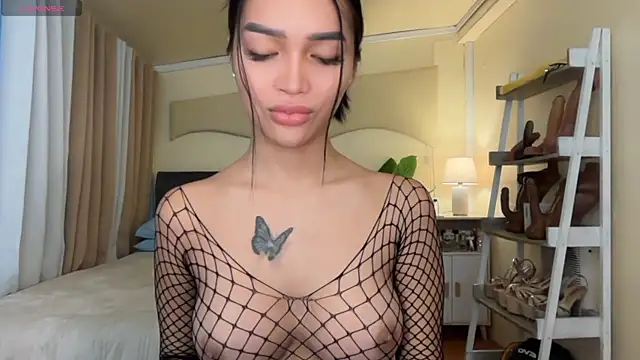  agatha143  online show from April 6, 2:43 am