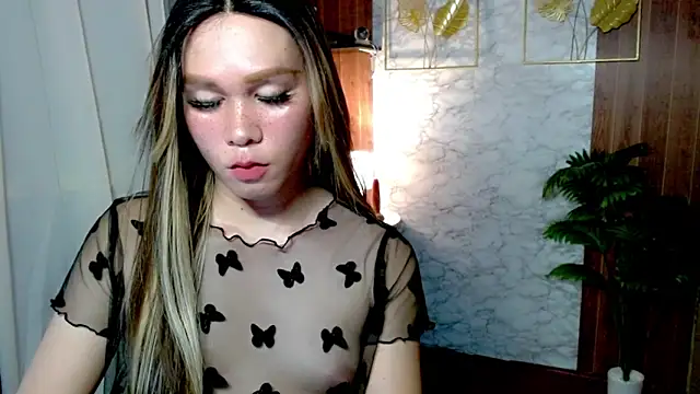 Snapshot of pinay_hugeCockxx chatting on October 21, 2:03 am pinay hugeCockxx online show from October 21, 2:03 am
