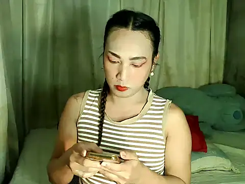 beatiful lust online show from February 6, 6:30 am