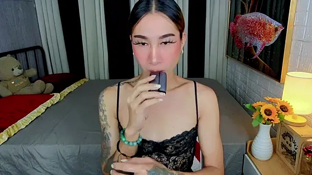 TRANSGODDESSA online show from November 5, 12:21 am