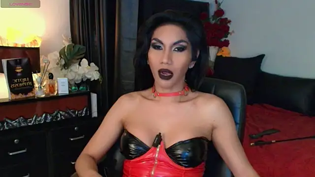 JadeScarlet LoveLace online show from March 4, 4:11 pm