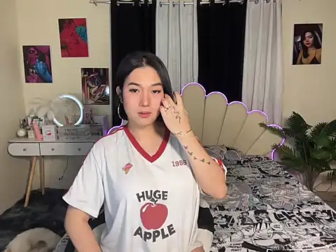 KateMadness online show from March 28, 3:36 pm