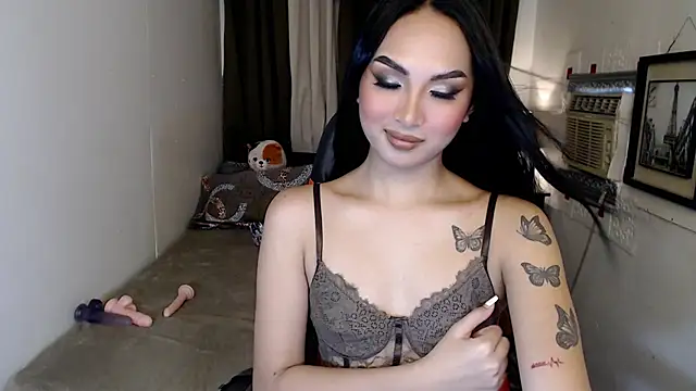 Snapshot of Goddess_Isabel chatting on October 19, 4:27 am Goddess Isabel online show from October 19, 4:27 am