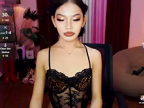 Snapshot of Asianprincess69 chatting on October 14, 9:43 am Asianprincess69 online show from October 14, 9:43 am