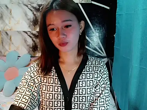 urgirl mikah online show from November 19, 5:29 am