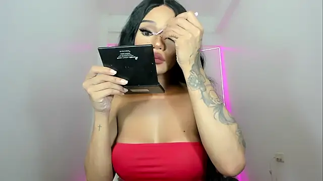 DazzlingDivaLiza online show from April 14, 1:43 am