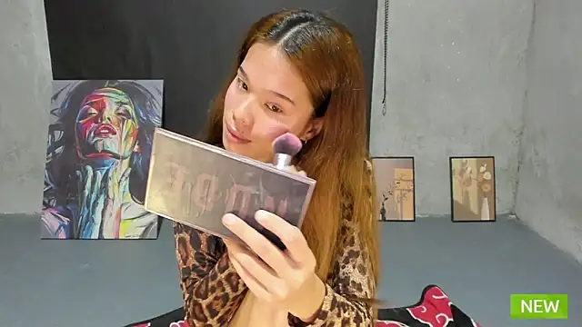 Snapshot of Colette_Thompson chatting on October 21, 2:51 pm Colette Thompson online show from October 21, 2:51 pm