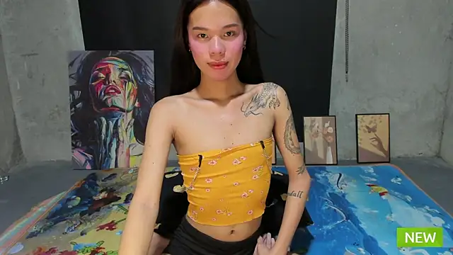 Colette Thompson online show from February 26, 3:33 am