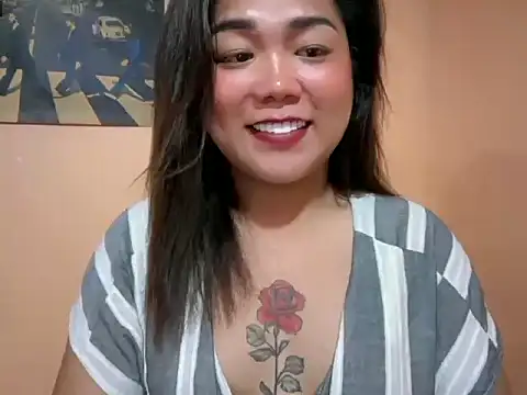 luluakovi 69 online show from July 12, 6:10 pm