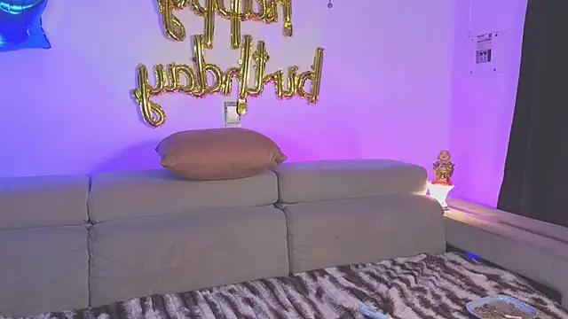 chloe ember online show from November 29, 10:39 am