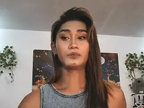 youarea dreamer online show from April 11, 9:02 am