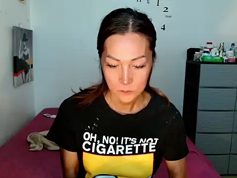 gorgeousYNEZ22 online show from July 13, 2:47 am