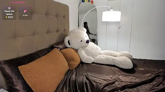 khalifafoxxxx online show from March 17, 8:22 pm