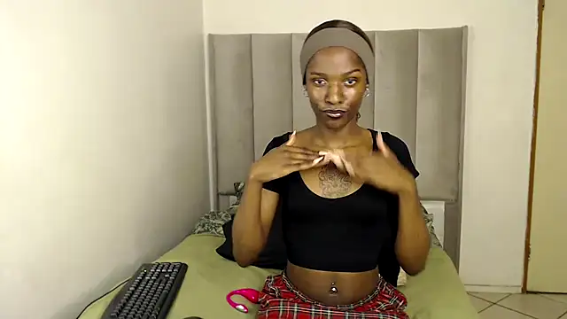 Trans fairy online show from November 29, 6:21 pm