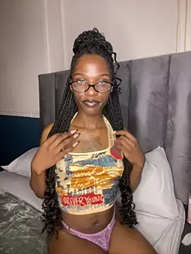 Trans fairy online show from January 16, 9:00 pm