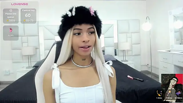 Dahlia Moss online show from November 14, 3:58 am