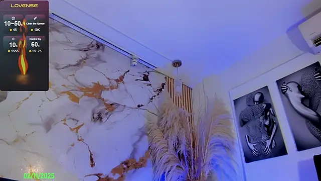 Ashly Sents online show from November 2, 1:20 pm