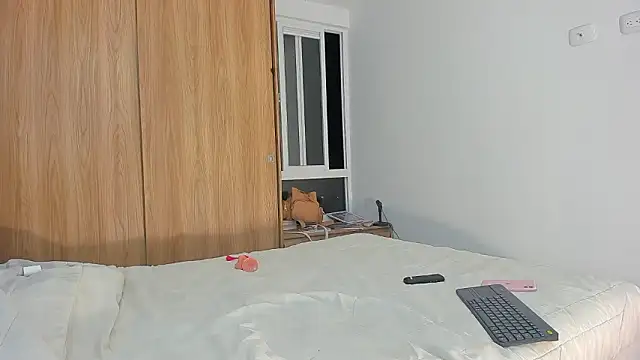 Ivy smithf online show from March 25, 3:01 am