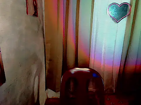Snapshot of sweetsassyxx chatting on October 10, 5:52 am sweetsassyxx online show from October 10, 5:52 am