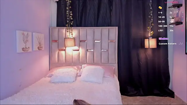 melody-rouss online show from November 17, 1:05 am