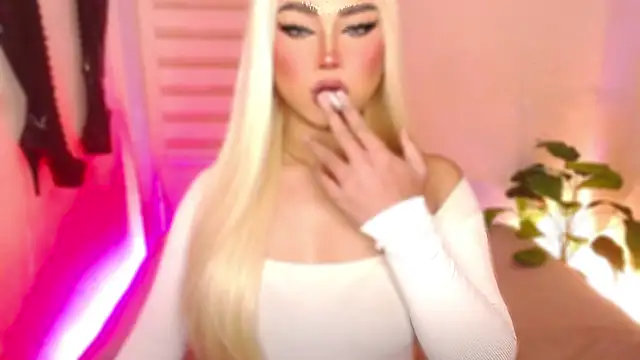 MissRumi Hunter online show from February 8, 7:09 pm