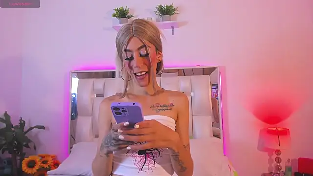 Darlyn tenderhot   online show from March 28, 8:22 pm