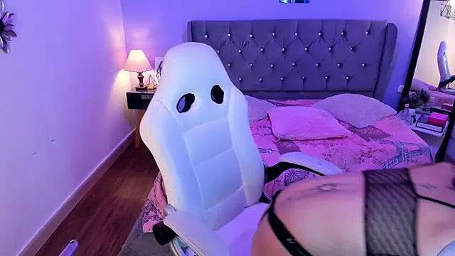 Snapshot of kendry_foxxx chatting on October 16, 10:31 pm kendry foxxx online show from October 16, 10:31 pm
