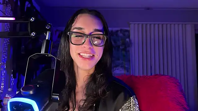 xoFrankie online show from April 9, 6:19 am