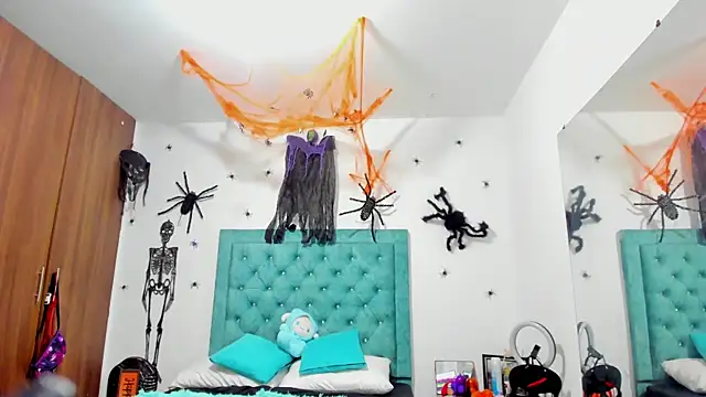 Rihanna hotx online show from October 13, 4:58 am