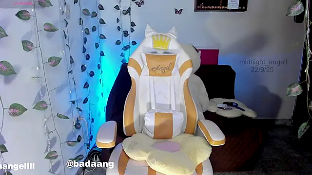 midnight angell online show from September 23, 1:22 am