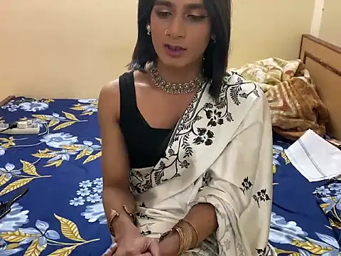 LuvLayla online show from January 13, 8:28 pm