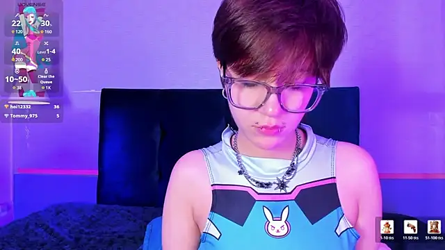 Tsuki Maru online show from February 13, 9:00 pm