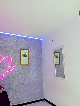 SexxyGirls2  online show from September 9, 11:53 am