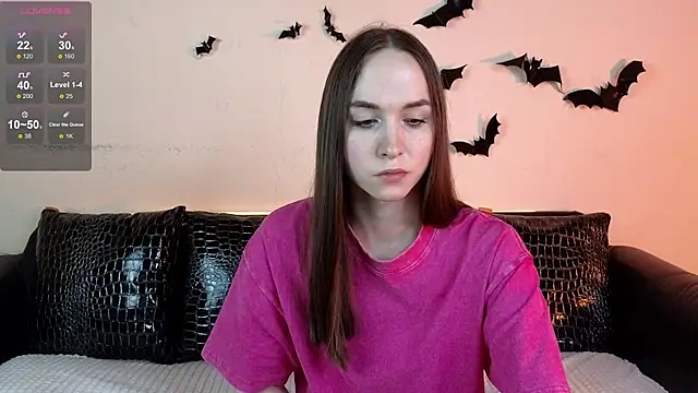 Angeel Kate online show from November 12, 1:43 pm