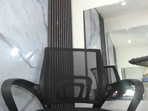 Penelopee Rouse online show from February 28, 8:59 pm