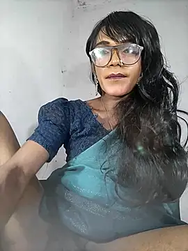 Winterbunny95 online show from October 17, 8:56 pm