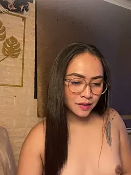 yourdevilsweettsx online show from November 5, 3:23 pm