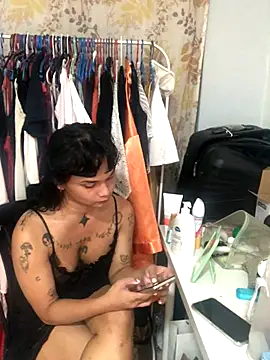 estradiolist online show from October 21, 12:29 pm