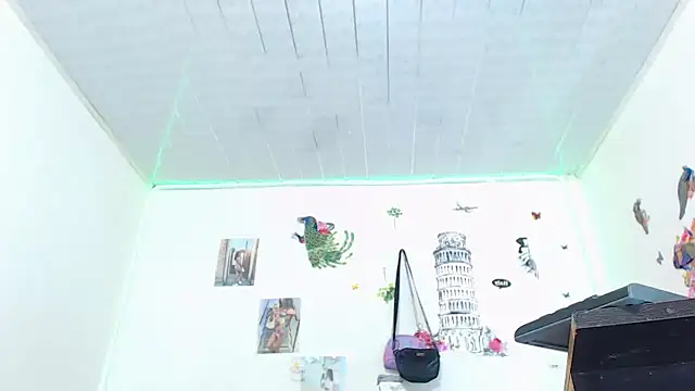 violettath online show from November 22, 8:49 am