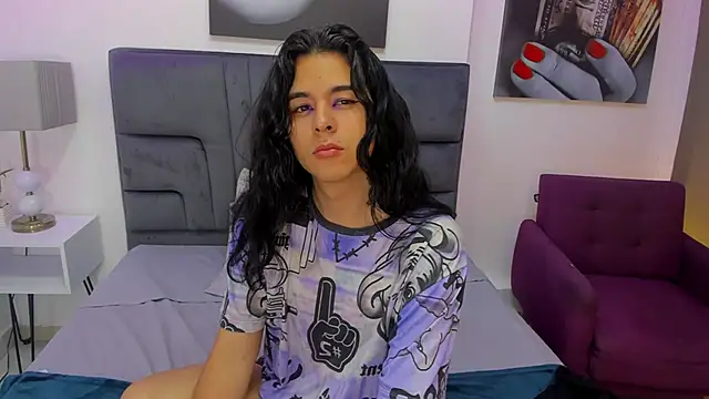 Snapshot of Angel_Dustts chatting on October 18, 8:12 pm Angel Dustts online show from October 18, 8:12 pm