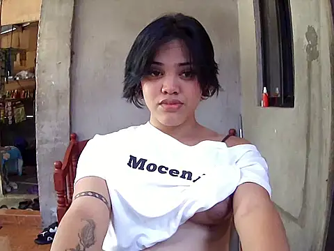 Yuriidelaveigne online show from February 25, 4:28 am